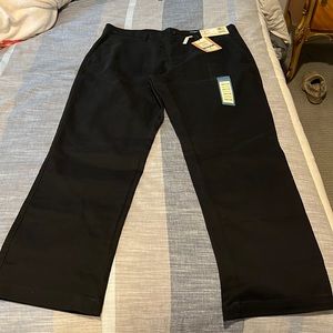 NEW with tags mens Haggar pants. Color- black. Size 36W x 30L